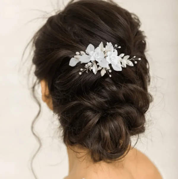 ATHENA BRIDAL | Melissa -kukkakoristeinen hiuskoru (kulta)