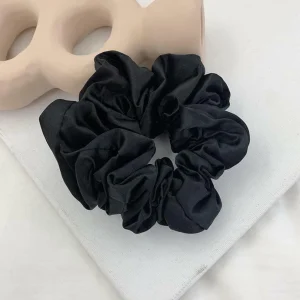 Donitsi/Scrunchie | SUGAR SUGAR, Large Satin Scrunchie -satiinidonitsi