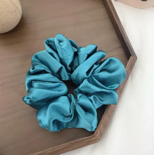 Donitsi/Scrunchie | SUGAR SUGAR, Large Satin Scrunchie -satiinidonitsi