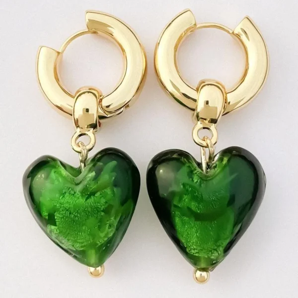 FRENCH RIVIERA | Murano Heart -vihreät lasisydänkorvakorut