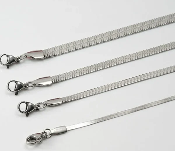 FRENCH RIVIERA | Ada Chain in Silver -kirurginteräksinen 4mm käärmeketju