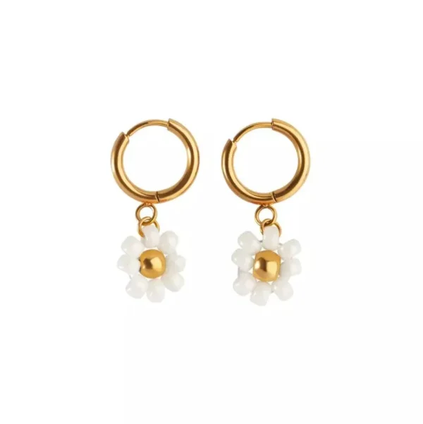 FRENCH RIVIERA | Maya Earrings -valkoiset kukkarenkaat