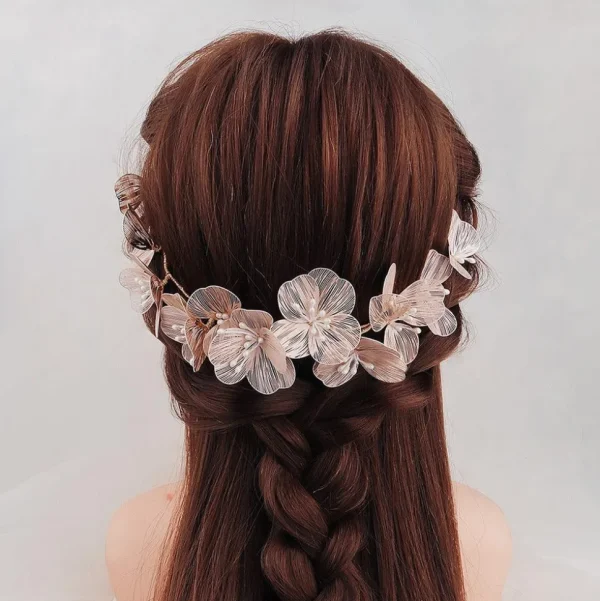 Hiuskoru, köynnös ROMANCE | Modern Silver Flower Hairpiece