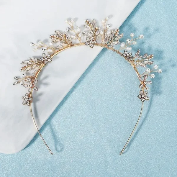 Hiuskoru, tiara ROMANCE | Evelyn -kullansävyinen tiara helmillä