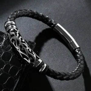Keinonahkainen rannekoru, Simple Faux Leather Bracelet