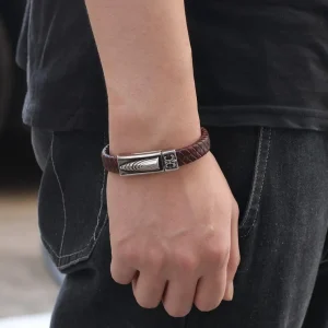 Keinonahkainen rannekoru, Black Faux Leather Bracelet with Bullet