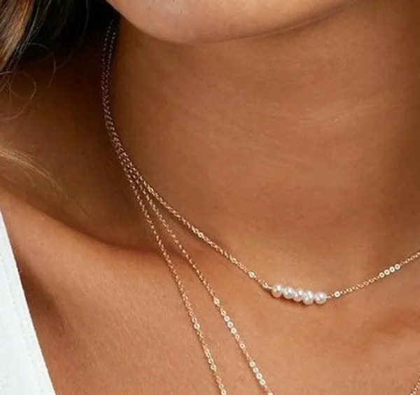 Kirurginteräskaulakoru, FRENCH RIVIERA | Belle Pearl Necklace in Gold