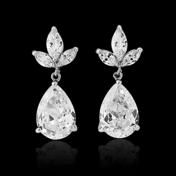 Korvakorut, ATHENA BRIDAL | Constance -kimaltavat pisarakorvakorut