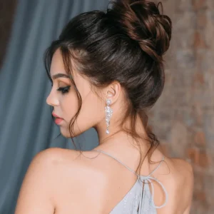 Korvakorut, ATHENA BRIDAL | Clarisse-kimaltavat helmikorvakorut