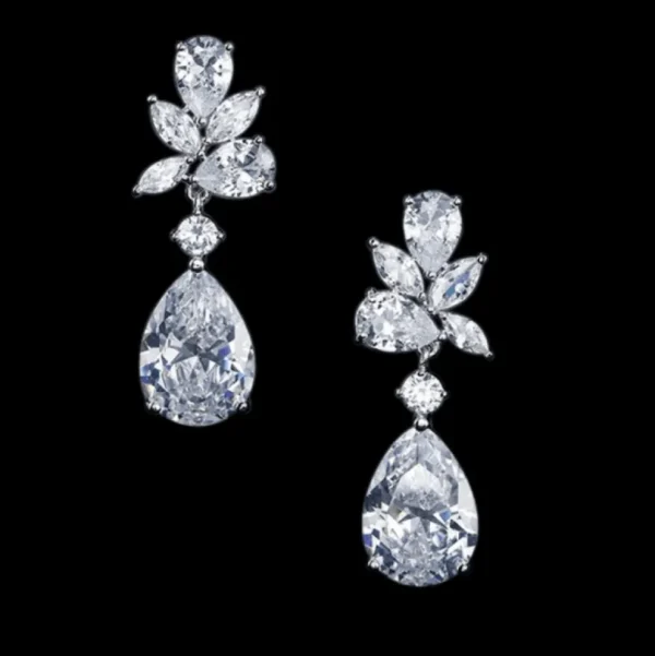 Korvakorut, ATHENA BRIDAL | Luxury Earrings -hopeanväriset pisarat