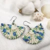 Puiset korvakorut, Fan Shaped Earrings with Blue Roses