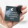 The Darkest Nights -obsidiaani kuunsirppi onnenkivi lahjapussissa