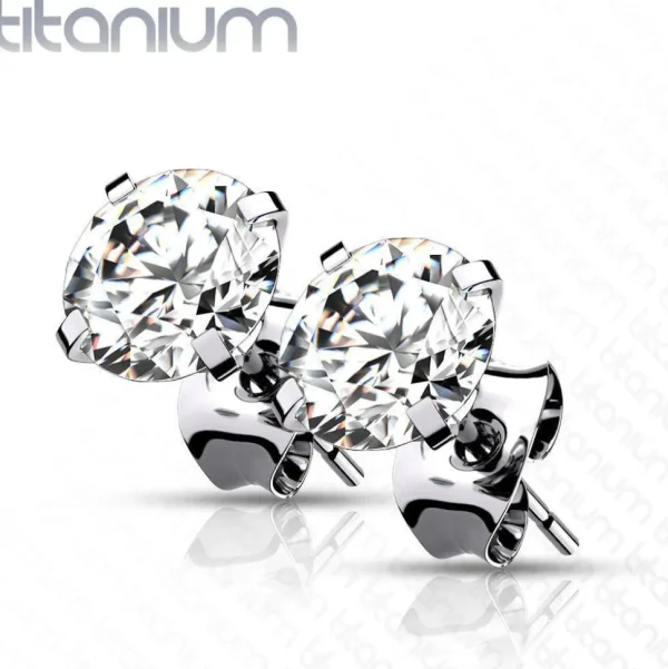 Titaaniset korvanapit, Classic Titanium Cubic Zirconia
